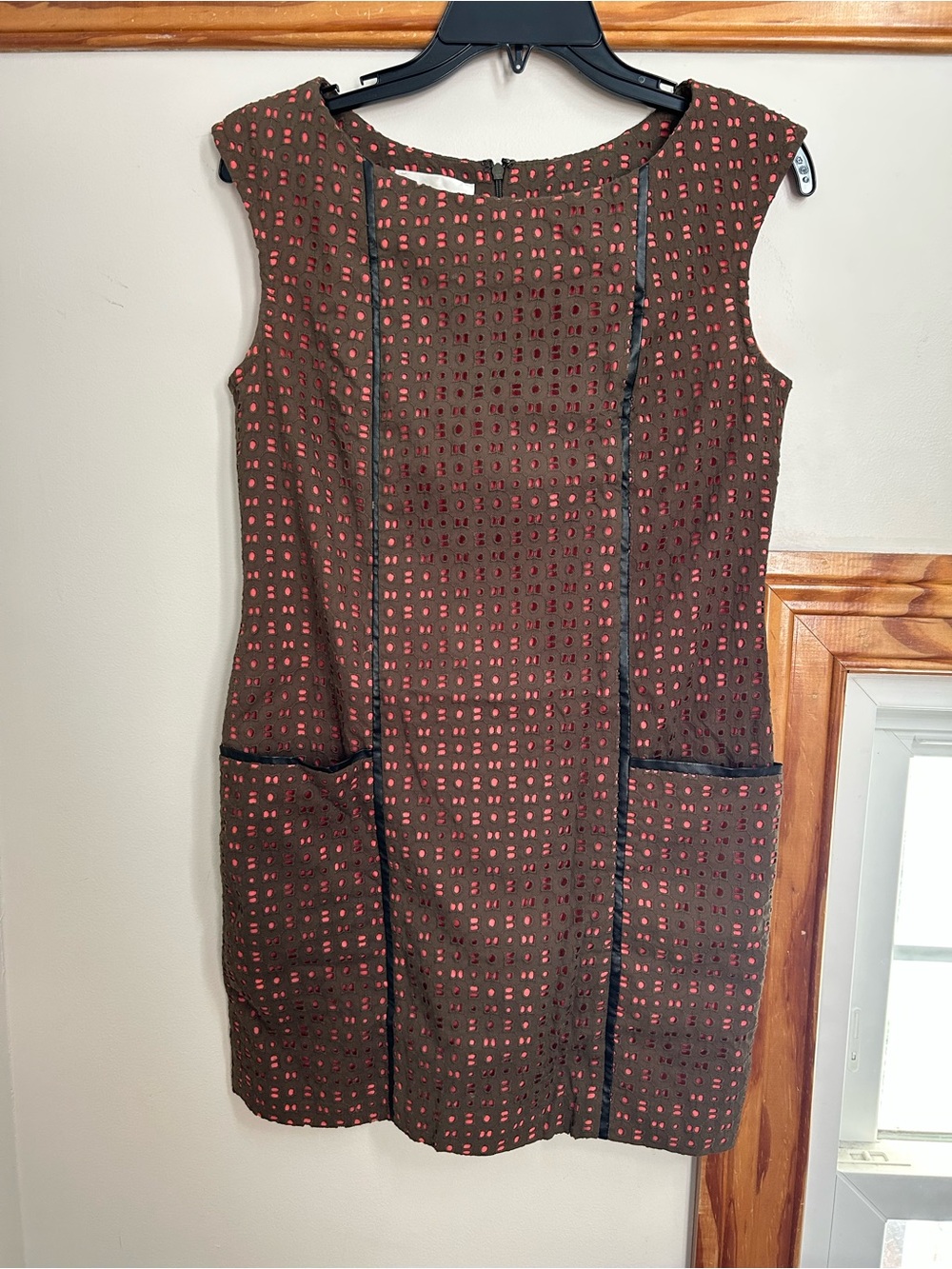 Y2K Sleeveless Eyelet Brown Dress with Pink Dot Pattern